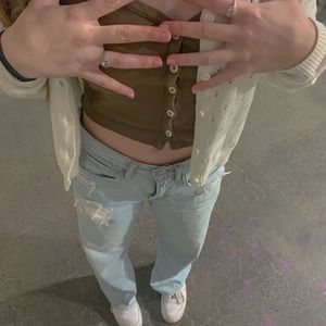 Meet your Posher, Hillary